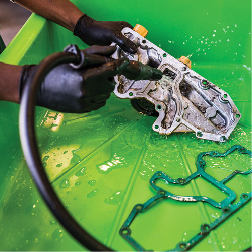 Nettoyant et d&eacute;graissant naturel CB 100 ALU, Bouteille &agrave; g&acirc;chette Auto Electric Service Ltd.