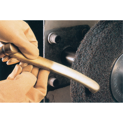 Meules de finition Scotch-Brite, 6" x 1", Arbre de 1" Auto Electric Service Ltd.
