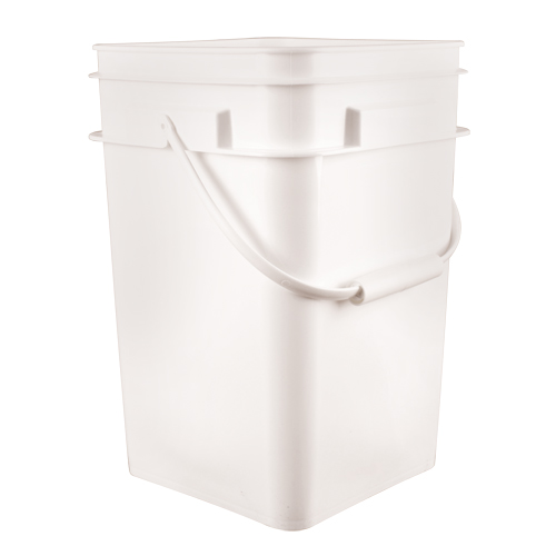 Seau carr&eacute;, Plastique, 4,25 gal. Auto Electric Service Ltd.