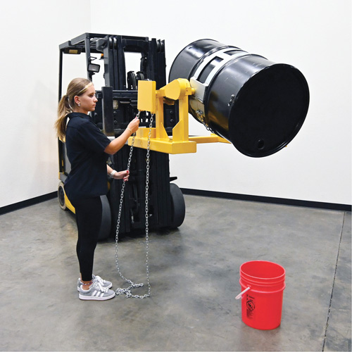 Porte-baril pour chariot &agrave; fourche, Pour 55 gal. US (45,8 gal imp&eacute;rial) Auto Electric Service Ltd.