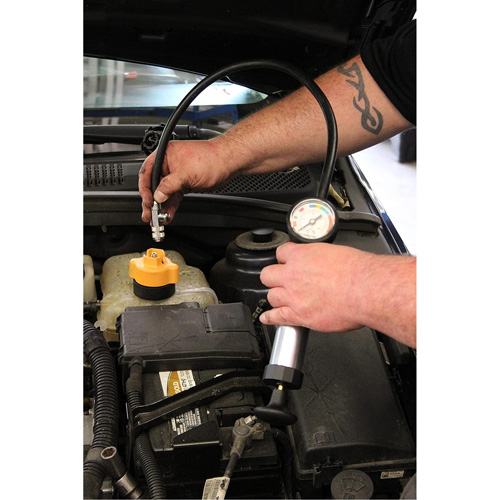 Trousse de test de pression du syst&egrave;me de refroidissement Auto Electric Service Ltd.