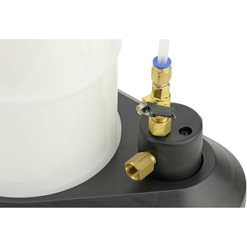 Extracteur de liquide PneumatiVac Auto Electric Service Ltd.