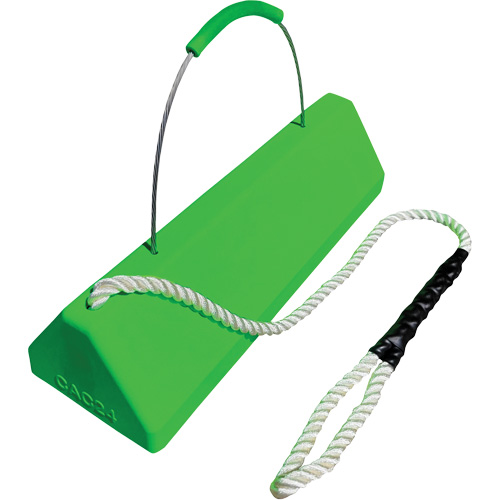 Cale de roue pour avion Checkers Safety SafeRay avec poign&eacute;e &agrave; c&acirc;ble avec cordage en boucle, Ur&eacute;thane, Vert fluorescent, 24" la x 8" p x 6" h Auto Electric Service Ltd.