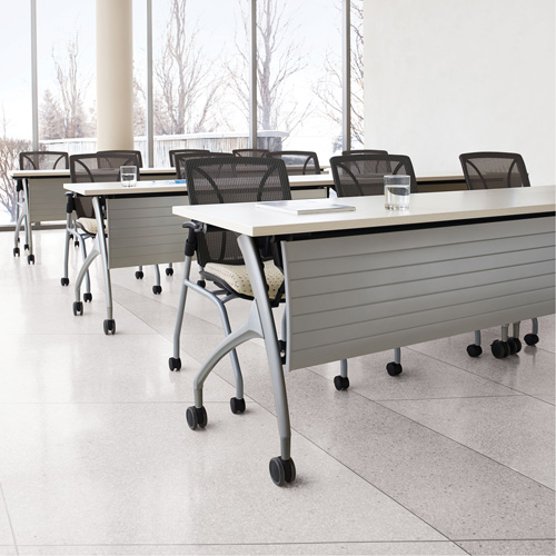 Panneau s&eacute;parateur pour table de formation 2gether Auto Electric Service Ltd.