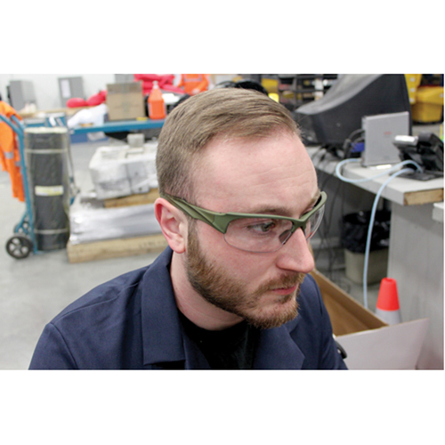 Lunettes de s&eacute;curit&eacute; s&eacute;rie Z2000, Lentille Transparent, Anti-&eacute;gratignures, R&eacute;pond ou surpasse la norme CSA Z94.3 Auto Electric Service Ltd.