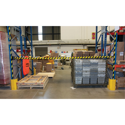 Barri&egrave;re murale magn&eacute;tique avec bande magn&eacute;tique, Plastique, Fixation magn&eacute;tique, 15', Ruban Noir et jaune Auto Electric Service Ltd.