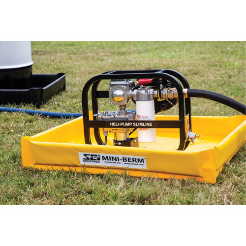 Berme de confinement compacte Mini-Berm en PVC jaune, Capacit&eacute; 10 gal. US, 2' la x 2' lo x 4" h Auto Electric Service Ltd.