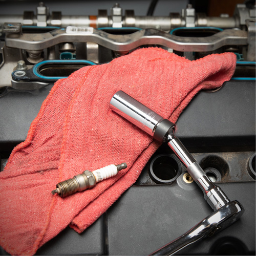 6-Point Magnetic Swivel Spark Plug Socket  Auto Electric Service Ltd.