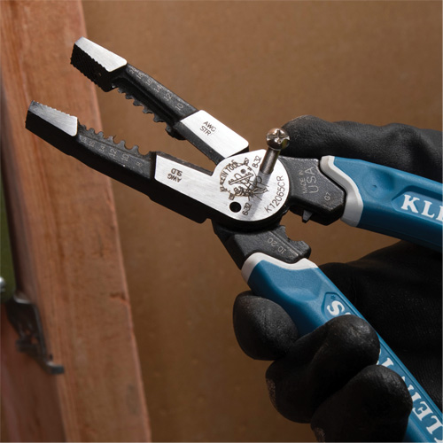 Klein-Kurve&reg; Heavy-Duty Wire Stripper, Cutter & Crimper Multi-Tool, 8-1/4" L, 8 - 20 AWG Auto Electric Service Ltd.