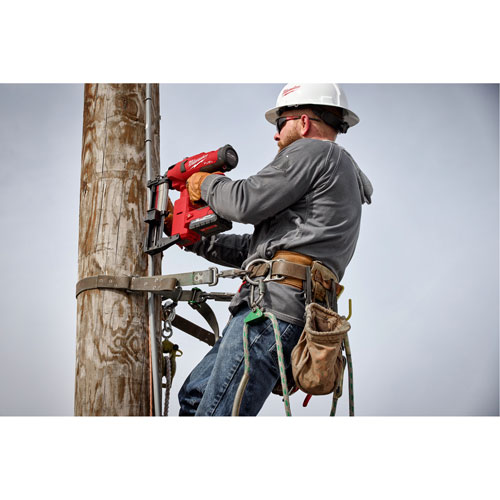 Ensemble agrafeuse pour cl&ocirc;ture utilitaire M18 Fuel, Agrafes 2"/1-1/2"/1-3/4" Auto Electric Service Ltd.