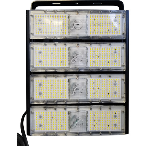 Light Head, LED, 200 W, 30000 Lumens, Aluminum Housing Auto Electric Service Ltd.