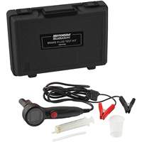 Testeur de point d'&eacute;bullition du liquide de frein BrakeVac Auto Electric Service Ltd.