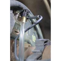 Trousse de purge de freins par aspiration Auto Electric Service Ltd.