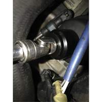 Douille pour filtre &agrave; carburant Cummins 6,7 L - 28 mm Auto Electric Service Ltd.