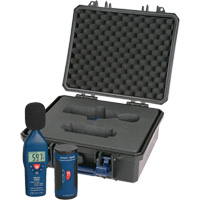 Ensemble de sonom&egrave;tre et calibrateur, Gamme de mesure 30 - 130 dB Auto Electric Service Ltd.