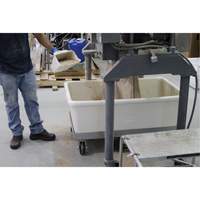 M&eacute;ga pelle &agrave; main, Plastique, Rouge, 128 oz. Auto Electric Service Ltd.