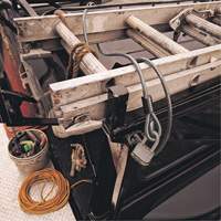 C&acirc;ble &agrave; extr&eacute;mit&eacute; boucl&eacute;e, Longueur de 15' Auto Electric Service Ltd.