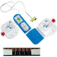 Ensemble de bloc-pile & CPR-D-Padz, Zoll AED Plus Pour, Classe 4 Auto Electric Service Ltd.
