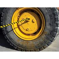 Syst&egrave;me de barri&egrave;re de s&eacute;curit&eacute; HAZLOK, Plastique, Fixation magn&eacute;tique, 30', Ruban Noir et jaune Auto Electric Service Ltd.