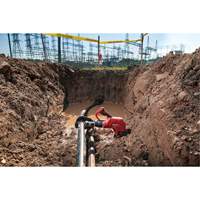 Coupe-c&acirc;ble pour c&acirc;bles souterrains de 3" M18 Force Logic avec t&eacute;l&eacute;commande sans fil Auto Electric Service Ltd.