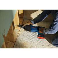 Scie alternative avec poign&eacute;e en D (outil seulement), 18 V, Lithium-ion Bloc-pile, 2700 coups/min Auto Electric Service Ltd.